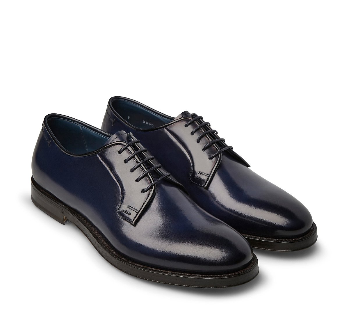 Derby shoes in calfskin