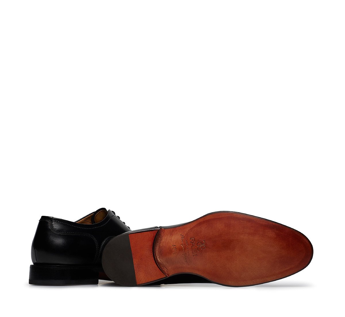 Exquisite calfskin lace-ups