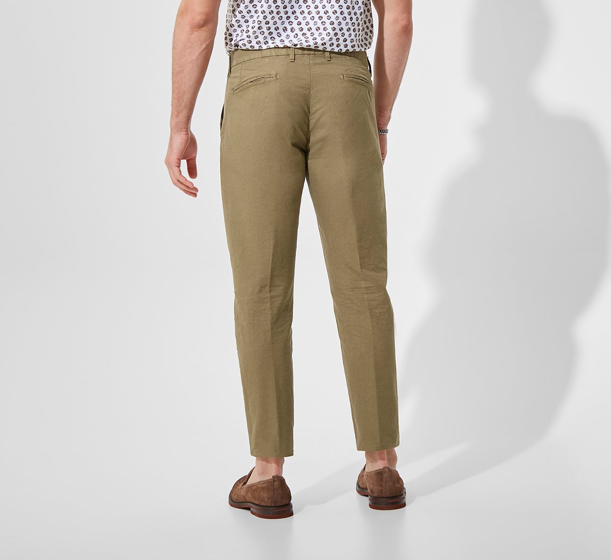 Trousers with structure